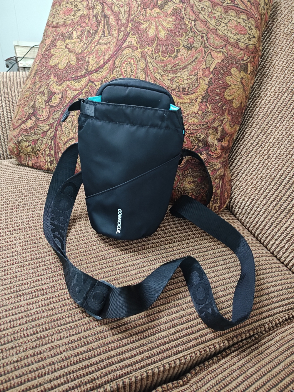 Corkcicle Black/Teal Crossbody Water Bottle Holder Sling Bag Like New!